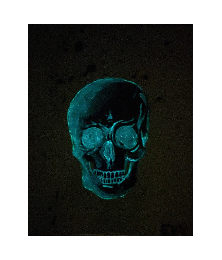 Skull in the dark